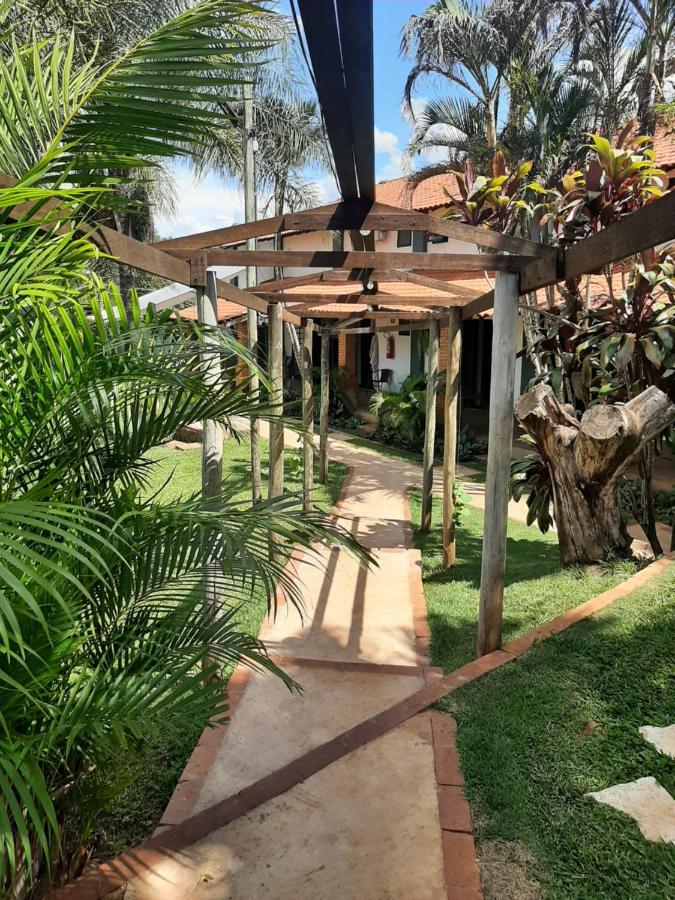 Pousada Da Estacao Brotas Luaran gambar
